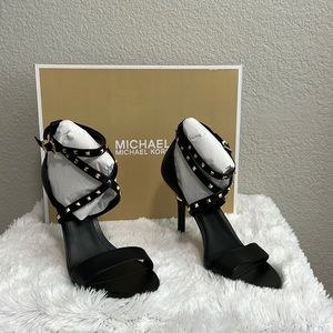 MICHAEL KORS Ankle straps dress heels size 8.5 color black